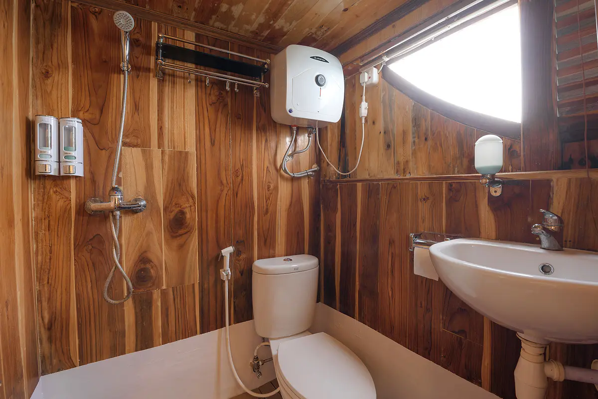 Deluxe Full Ocean - Image 1